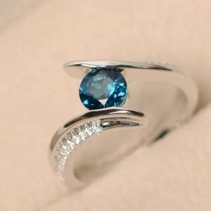 ***New Round Cut Aquamarine 925 Silver Ring